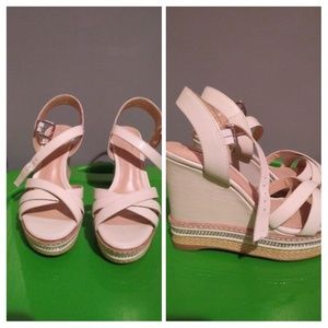 Women's shoes